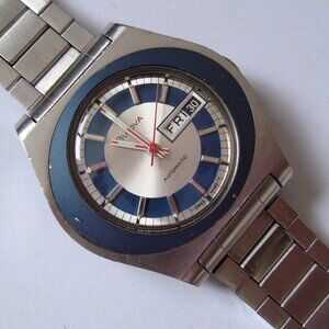 VINTAGE AUTOMATIC BULOVA ,RUN GREAT